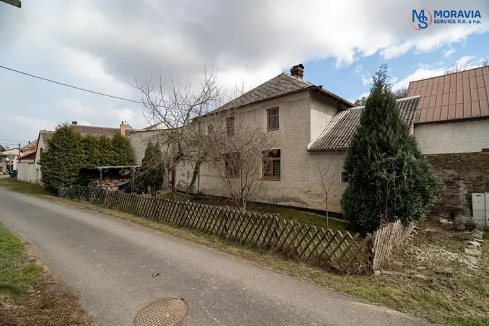 Prodej rodinného domu, Senička, 200 m2