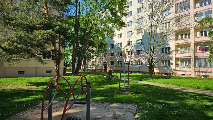 Pronájem bytu 2+1, Praha - Veleslavín, Čílova, 54 m2