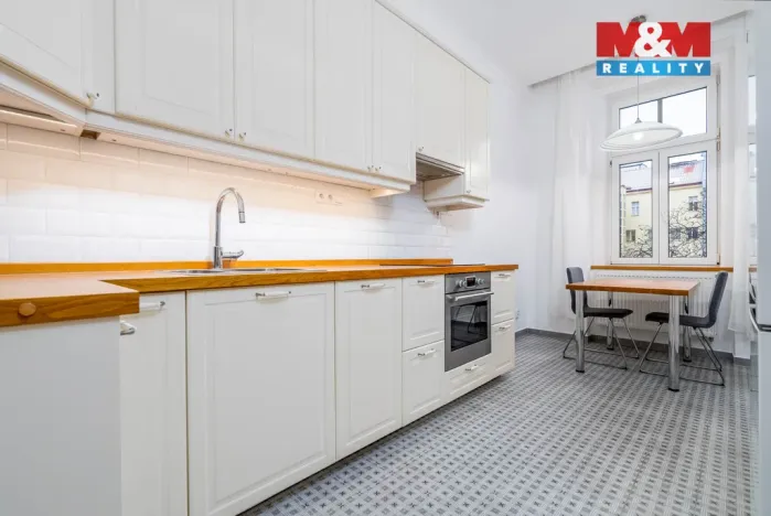 Prodej bytu 2+1, Praha - Vinohrady, Lublaňská, 66 m2