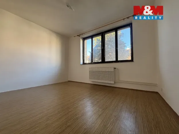 Pronájem bytu 2+1, České Budějovice - České Budějovice 6, Palmová, 70 m2