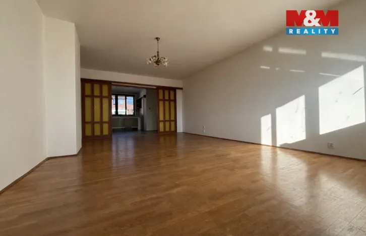 Pronájem bytu 2+1, České Budějovice - České Budějovice 6, Palmová, 70 m2