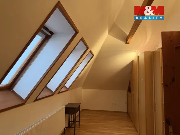 Pronájem rodinného domu, Průhonice, Kosatcová, 291 m2