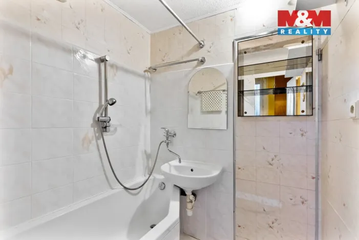 Prodej bytu 3+1, Liberec - Liberec VI-Rochlice, Gagarinova, 62 m2