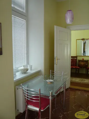 Pronájem bytu 4+1, Kroměříž, Husovo náměstí, 142 m2