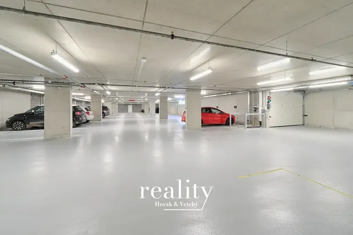 Prodej bytu 4+kk, Znojmo, Jarošova, 110 m2