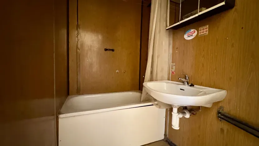 Pronájem bytu 2+kk, Praha - Hloubětín, Kardašovská, 44 m2