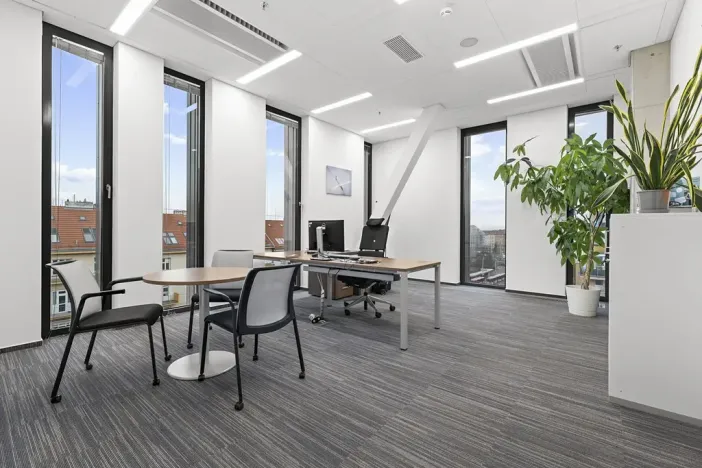 Pronájem kanceláře, Praha - Dejvice, Evropská, 2857 m2