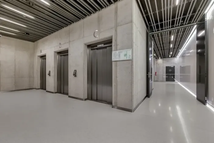 Pronájem kanceláře, Praha - Dejvice, Evropská, 2857 m2