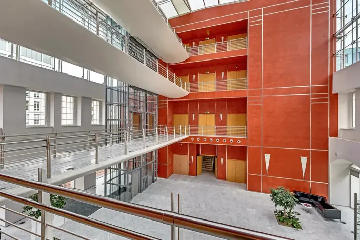 Pronájem kanceláře, Praha - Karlín, Křižíkova, 416 m2