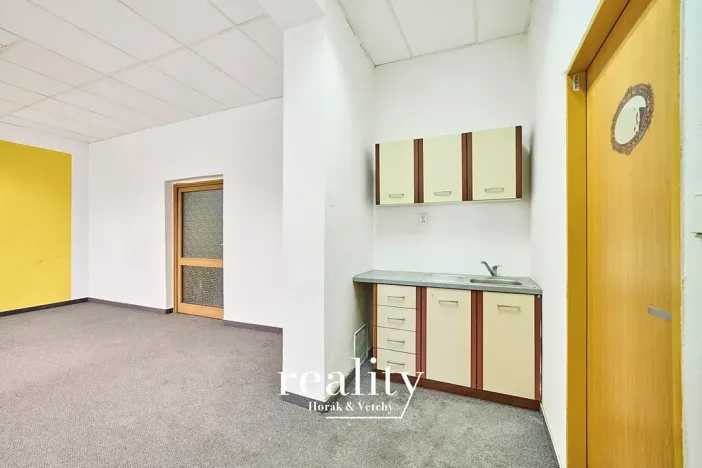 Pronájem kanceláře, Jihlava, Masarykovo náměstí, 73 m2