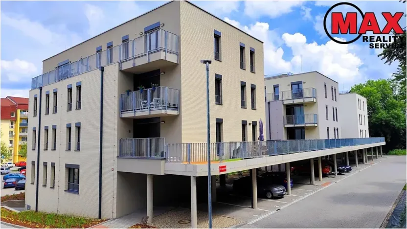 Pronájem bytu 1+kk, Odolena Voda, Pod Sokolákem, 33 m2