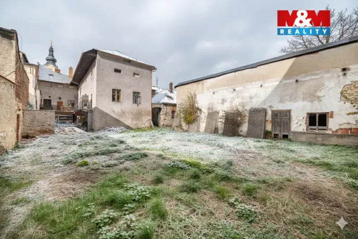 Prodej obchodního prostoru, Polička - Polička-Město, Komenského, 476 m2