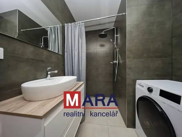 Prodej bytu 3+1, Olomouc, Selské nám., 88 m2