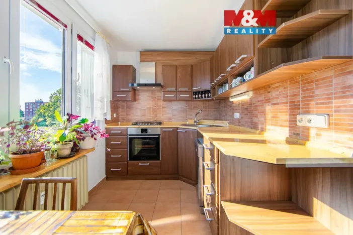 Prodej bytu 3+1, Toužim, Sídliště, 85 m2