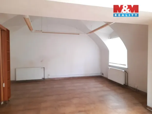 Pronájem výrobních prostor, Lešná, 220 m2