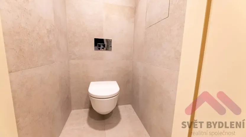 Pronájem bytu 1+kk, Praha - Žižkov, Šrámkové, 34 m2