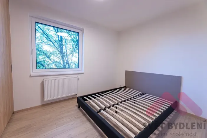 Pronájem bytu 2+kk, Praha - Řepy, Laudova, 62 m2