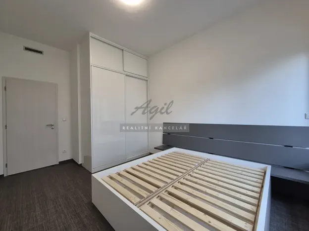 Pronájem bytu 2+kk, Brno, 54 m2