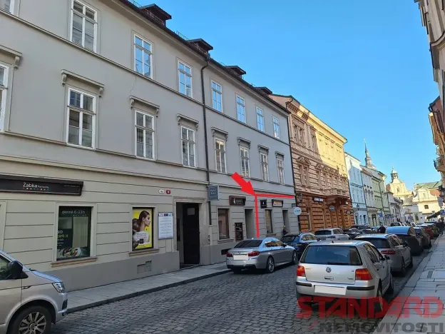 Pronájem obchodního prostoru, Plzeň, Bezručova, 53 m2