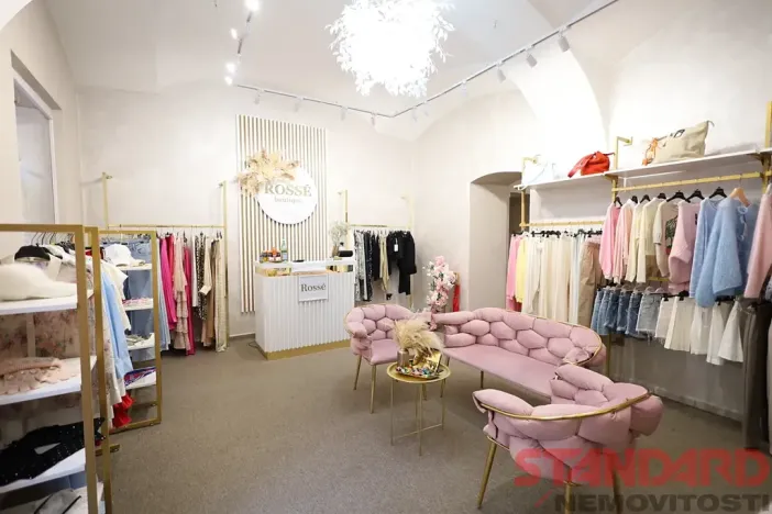 Pronájem obchodního prostoru, Plzeň, Bezručova, 53 m2