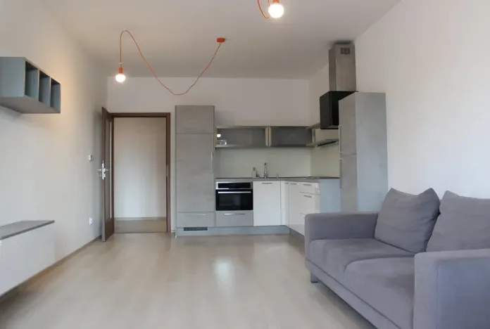 Pronájem bytu 2+kk, Pardubice - Zelené Předměstí, Pod Vinicí, 63 m2