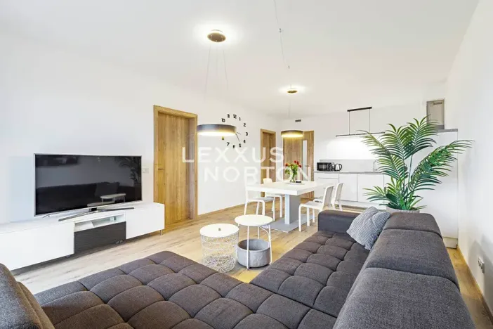 Pronájem bytu 2+kk, Praha - Letňany, Tupolevova, 66 m2