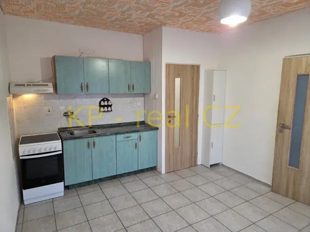 Prodej bytu 2+kk, Chlumec, Tuchomyšlská, 40 m2