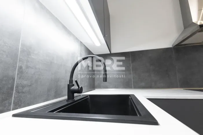 Pronájem bytu 1+1, Orlová - Lutyně, Vnitřní, 37 m2