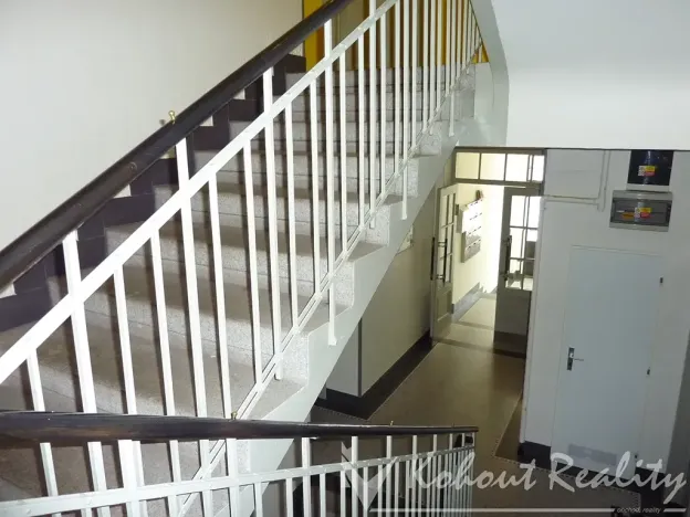 Pronájem bytu 2+kk, Praha - Žižkov, Jeseniova, 50 m2