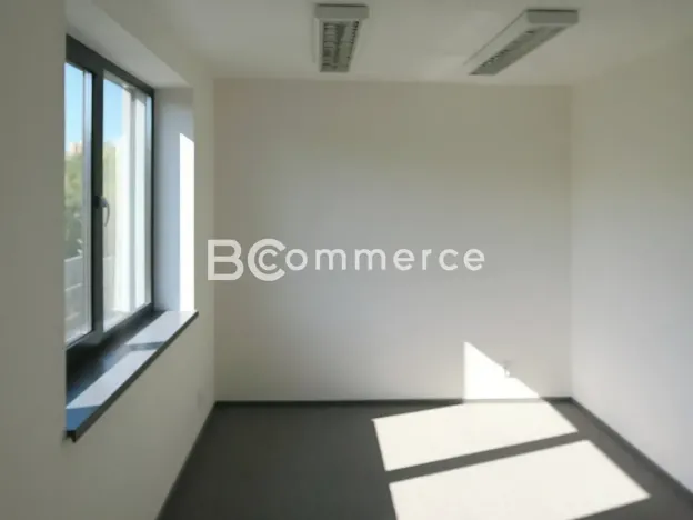 Pronájem skladu, Brno, 468 m2