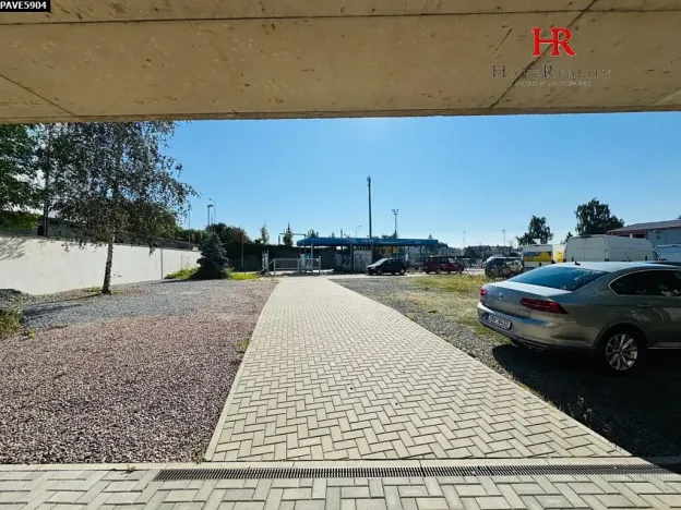 Pronájem garáže, Benešov, Hodějovského, 15 m2