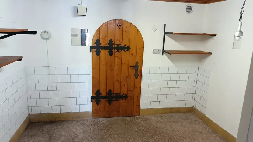 Prodej garáže, Hustopeče, 60 m2