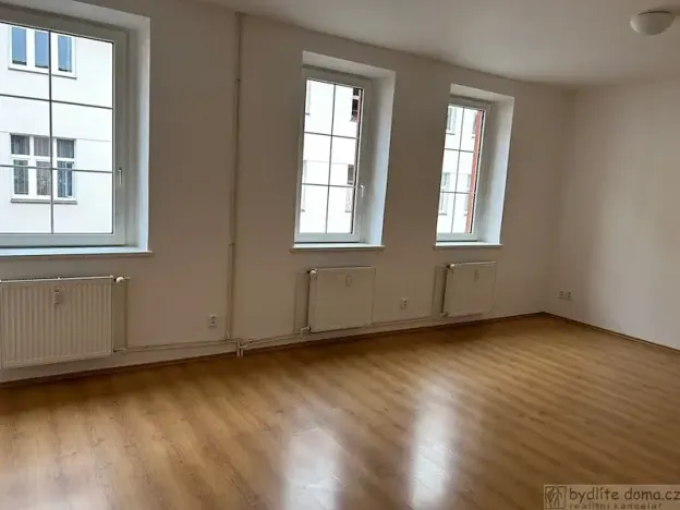 Pronájem bytu 2+1, Tábor, Kamarýtova, 59 m2