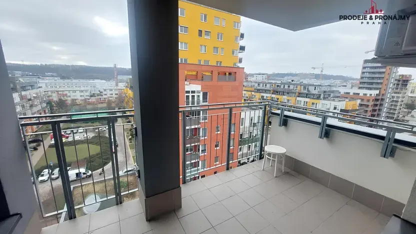 Pronájem bytu 2+kk, Praha - Vysočany, Pod Harfou, 55 m2