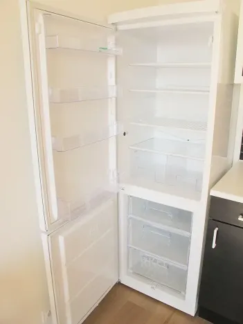 Pronájem bytu 1+kk, Praha - Hlubočepy, Geologická, 32 m2