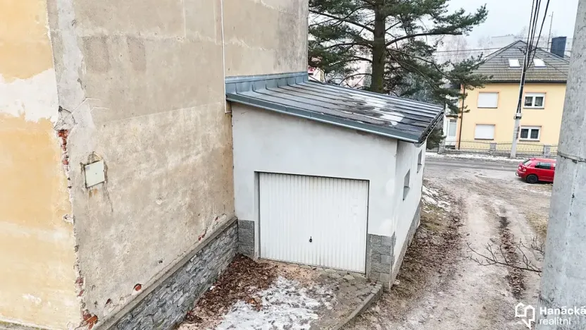 Prodej garáže, Jeseník, Husova, 20 m2