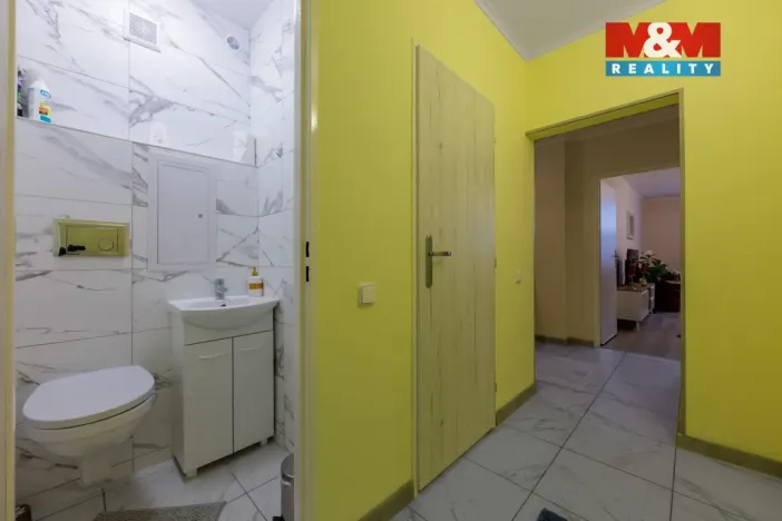 Prodej bytu 2+1, Karlovy Vary, nábřeží Jana Palacha, 63 m2