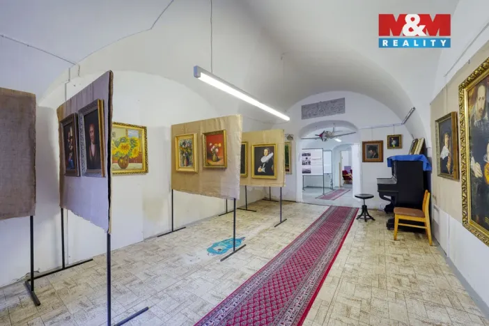 Pronájem obchodního prostoru, Žatec, náměstí Svobody, 80 m2