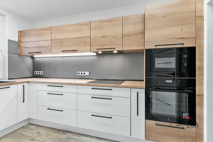 Prodej bytu 3+1, Mělnické Vtelno, Sídliště Střed, 107 m2