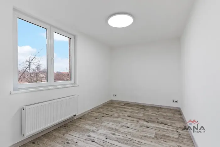 Prodej bytu 3+1, Mělnické Vtelno, Sídliště Střed, 107 m2