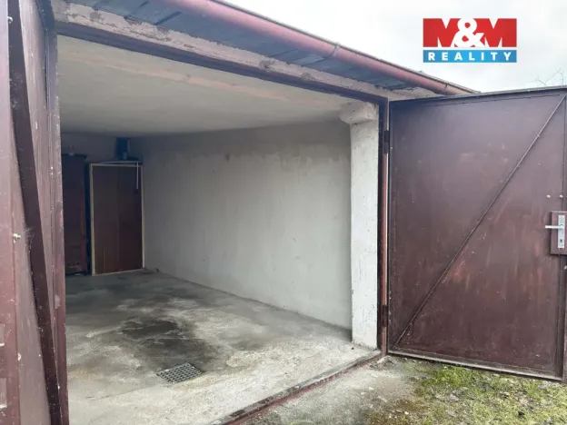 Pronájem garáže, Pardubice - Svítkov, 19 m2