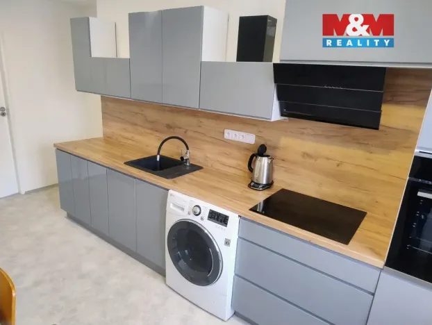 Pronájem bytu 2+1, Opava, náměstí Svaté Hedviky, 56 m2