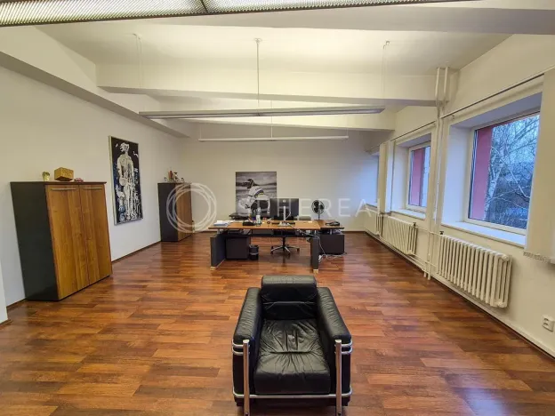 Pronájem kanceláře, Brno - Maloměřice, Slaměníkova, 453 m2