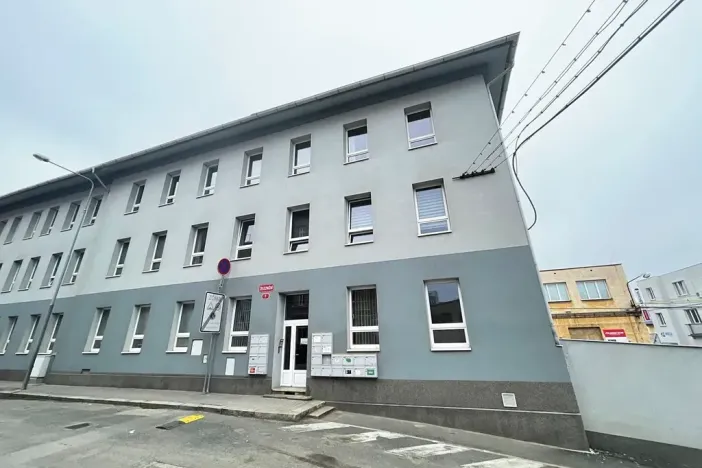 Pronájem kanceláře, Plzeň, Železniční, 18 m2