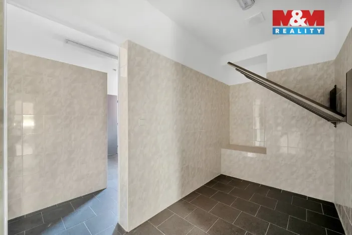 Pronájem obchodního prostoru, Červený Kostelec, Sokolská, 726 m2