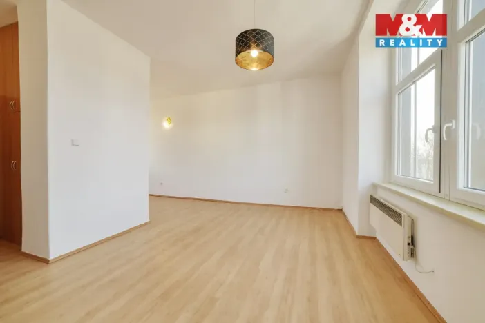 Prodej bytu 2+kk, Mariánské Lázně, Husova, 48 m2
