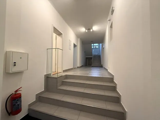 Pronájem kanceláře, Brno - Židenice, Kosmákova, 12 m2