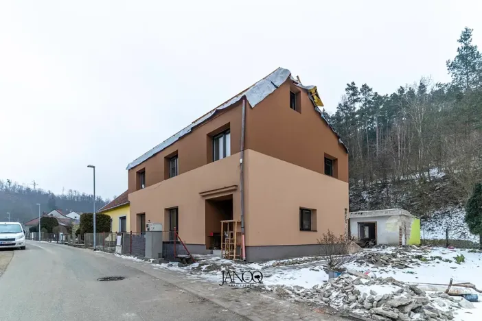 Prodej bytu 3+1, Oslavany, 1. máje, 74 m2