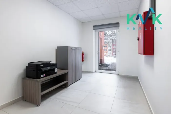 Prodej kanceláře, Karlovy Vary, Spálená, 92 m2