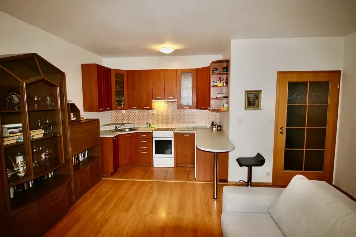 Prodej bytu 2+kk, Praha - Prosek, Nad šestikopy, 57 m2